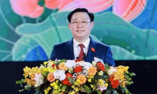 Chủ tịch Quốc hội: Khơi dậy khát vọng để TP Vinh thực sự là đô thị trung tâm của vùng Bắc Trung Bộ