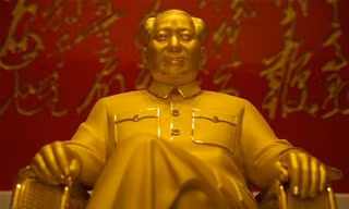 Mao Trạch Đông được đúc tượng vàng ròng