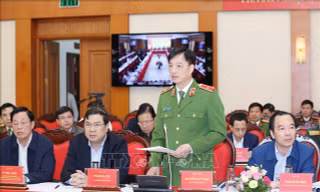 Thiếu tướng Nguyễn Duy Ngọc - Thứ trưởng Bộ Công an phát biểu tại hội thảo. 