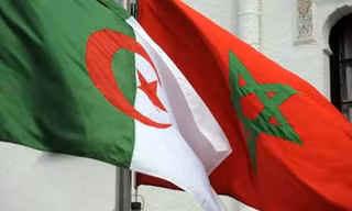 Ảnh quốc kỳ Algeria và Maroc (phải). Ảnh: Getty