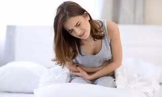 Đừng chủ quan khi đau bụng bởi có thể là dấu hiệu cảnh báo nhiều bệnh lý nguy hiểm