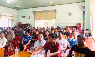 Các học viên tham gia lớp tuyên truyền phòng, chống tảo hôn và hôn nhân cận huyết thống