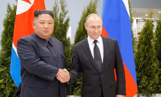 Tổng thống Putin chào đón Chủ tịch Kim trong chuyến thăm lịch sử đến Nga