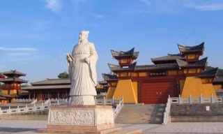 Tượng đài Khổng Tử