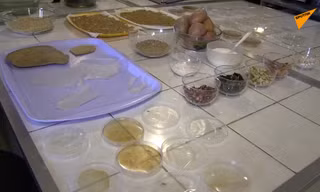 Các nhà khoa học Nga đã tạo ra bát đĩa ăn được