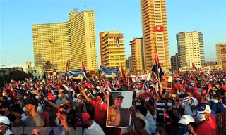 THẾ GIỚI 24H: Hàng vạn người dân Cuba míttinh quyết tâm bảo vệ thành quả cách mạng
