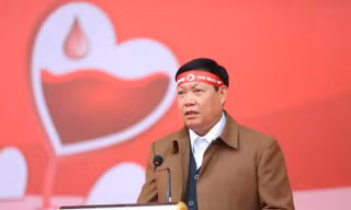 Thứ trưởng Bộ Y tế Đỗ Xuân Tuyên