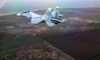 Xem Su-30SM, Su-24M tiếp nhiên liệu trên cao 8.000m