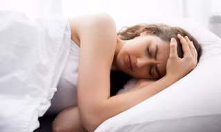 Vừa ngủ dậy đã làm ngay những việc này dễ khiến sức khỏe bị ảnh hưởng nghiêm trọng