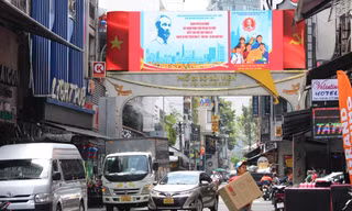 TPHCM: Hẻm chợ chiều 'lên đời' thành phố Tây, cư dân rủng rỉnh tiền