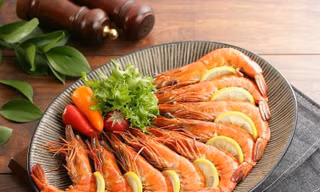 Bộ phận này của tôm chứa đầy ký sinh trùng, thèm đến mấy cũng đừng nên ăn
