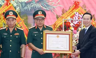 Chủ tịch nước trao Huân chương Chiến công hạng Nhất tặng Tổng cục II