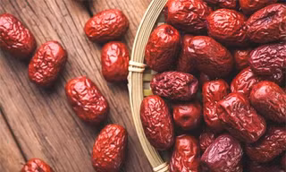 Mỗi ngày 3 quả táo đỏ, cả đời luôn khỏe mạnh nhưng khi ăn cần nhớ kỹ những ‘đại kỵ’ sau
