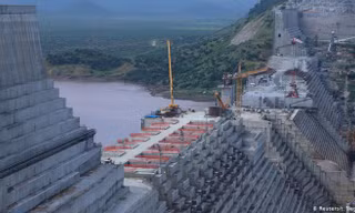 Con đập Phục hưng mà Ethiopia đang thi công trên sông Nile. Ảnh: Reuters