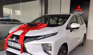 Những chủ xe 'vớ được vàng' khi đi bấm biển số xe