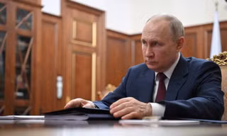THẾ GIỚI 24H: Tổng thống Putin tuyên bố Nga có đủ bom chùm để đáp trả Ukraine