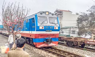 Sắp bán vé tàu Tết