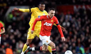 Berbatov gần như không còn chỗ đứng tại sâ Old Trafford
