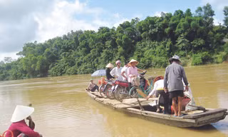 Bến đò xóm 8. Ảnh: Tr.Kh