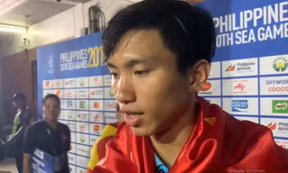 Văn Hậu xin lỗi Evan Dimas sau trận vô địch