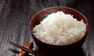 Cơm và những món không nên hâm nóng trước khi ăn