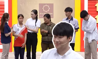Quang Trung chuẩn "anh trai 4T", gánh trọn ước mơ đại học cho 7 bạn nhỏ