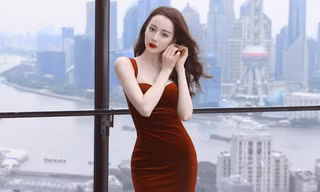 Ngoài "Trường Ca Hành", Địch Lệ Nhiệt Ba “thầu” nửa cuối năm 2021 với "combo" phim cực hot