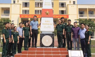 Khánh thành công trình thanh niên ‘Cột mốc Trường Sa’ tại trường Quân sự Quân khu 2