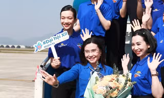 Những khoảnh khắc ấn tượng trên 'Chuyến bay Thanh niên'