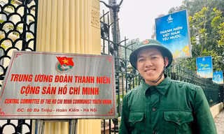 Chuyên viên Trung ương Đoàn gác lại công việc, lên đường nhập ngũ