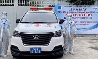 Các xe cứu thương cộng đồng tham gia kết nối hỗ trợ.