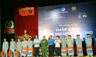 Tái hoà nhập cộng đồng cho người trẻ lầm lỡ