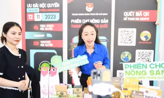 Giới thiệu nông sản thanh niên lên sàn thương mại điện tử