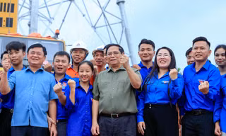 Biểu dương tinh thần 'đâu cần thanh niên có, đâu khó có thanh niên' trên công trường 500kV