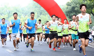 Hơn 500 sinh viên hưởng ứng chặng 12, chương trình 'Những bước chân vì cộng đồng'