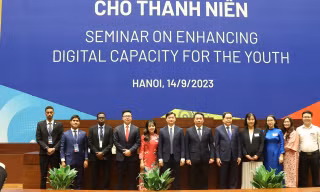 Tọa đàm về 'Tăng cường năng lực số cho thanh niên'