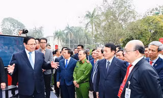 Phát động phong trào ‘Bình dân học vụ số’ và ra mắt nền tảng đào tạo quốc gia 