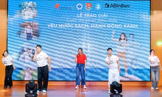 Vũ điệu ‘Yêu nước sạch, hành động xanh’ nâng cao ý thức bảo vệ môi trường