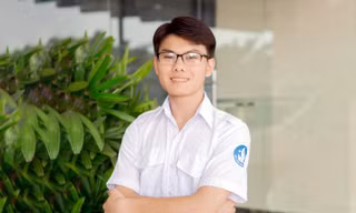 Nam sinh viên tiêu biểu của trường ĐH Công nghiệp Quảng Ninh