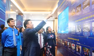 Ngắm 'Hà Nội thành phố tương lai' qua công nghệ thực tế ảo