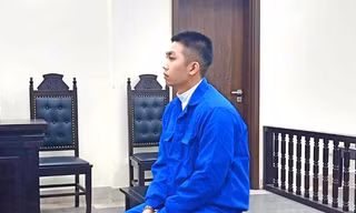 Lĩnh 13 năm tù vì lao ô tô vào tổ công tác 