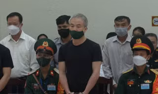 Cựu Thiếu tướng Cảnh sát biển bảo kê cho trùm buôn lậu xăng dầu hầu tòa phúc thẩm