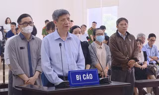 Cựu Bộ trưởng Y tế Nguyễn Thanh Long được giảm 1 năm tù 