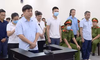Can thiệp việc trồng cây xanh, ông Nguyễn Đức Chung bị đề nghị mức án 2 – 3 năm tù 