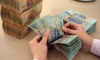 Ba nhân viên ngân hàng tham gia nhóm lừa đảo 'làm giấy xác nhận số dư tài khoản' 