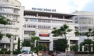 Trường Đại học Đông Đô.