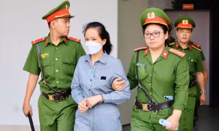 Nữ cục trưởng bất ngờ thừa nhận tội trạng, tác động gia đình khắc phục 900 triệu đồng