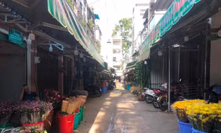 Chợ hoa Đầm Sen tạm ngừng hoạt động phòng dịch COVID-19