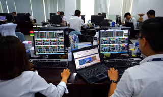 Sàn chứng khoán trước dịp lễ dài ngày có nhiều tín hiệu khởi sắc
