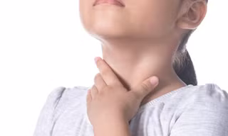 Không chủ quan khi bị hóc xương cá 